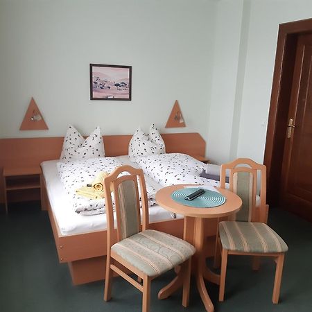 Pension Schoene Grossrohrsdorf الغرفة الصورة