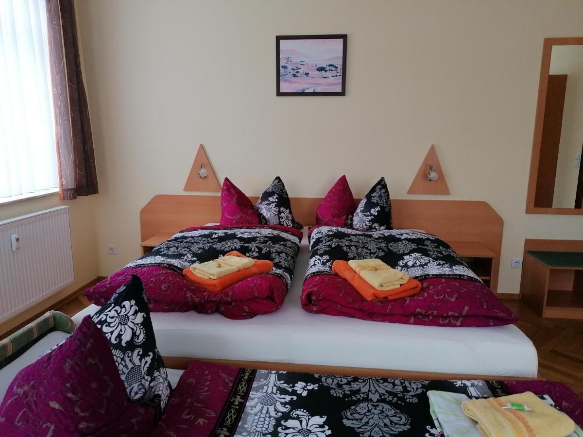 Pension Schoene Grossrohrsdorf الغرفة الصورة